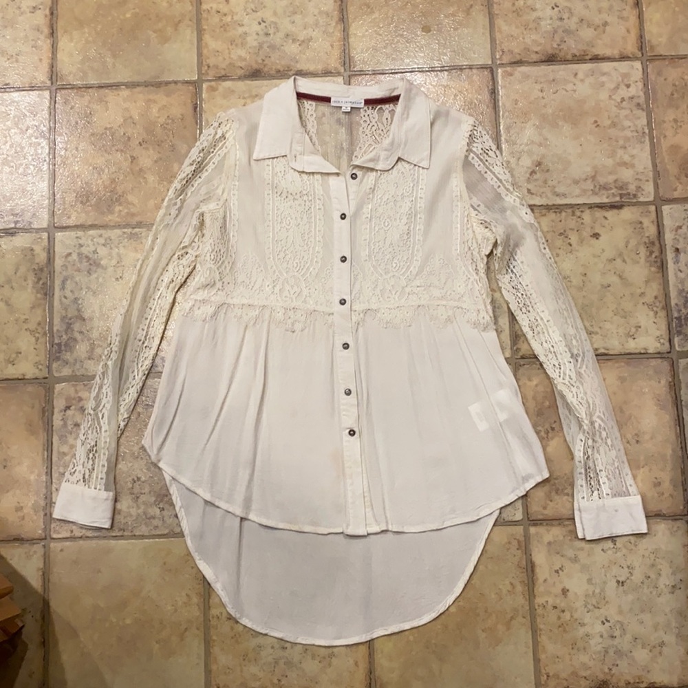 Lace long sleeve blouse